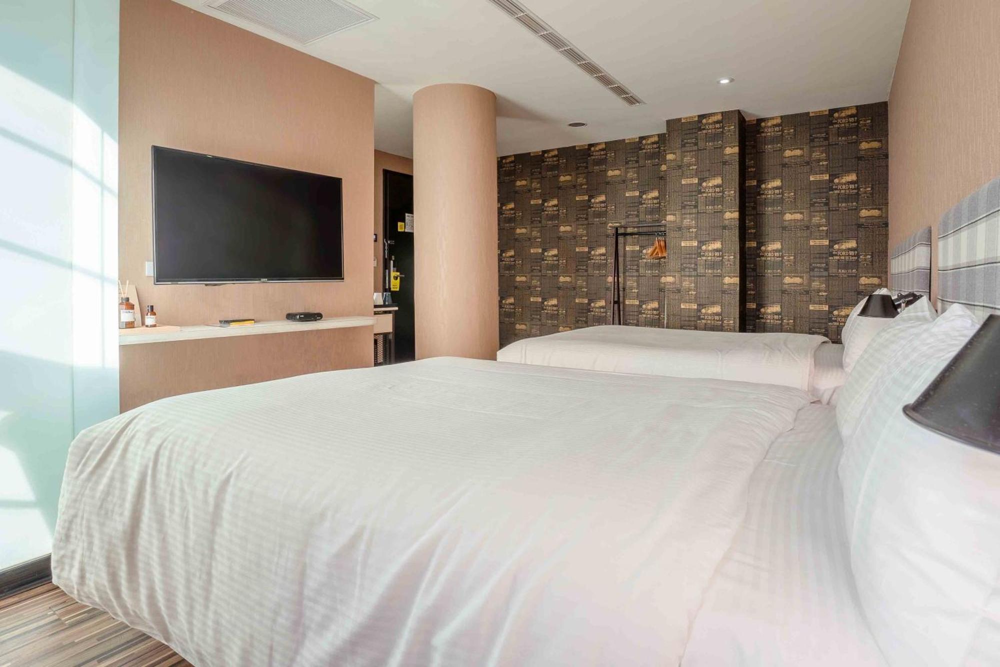 Check Inn Taichung Ziyou المظهر الخارجي الصورة