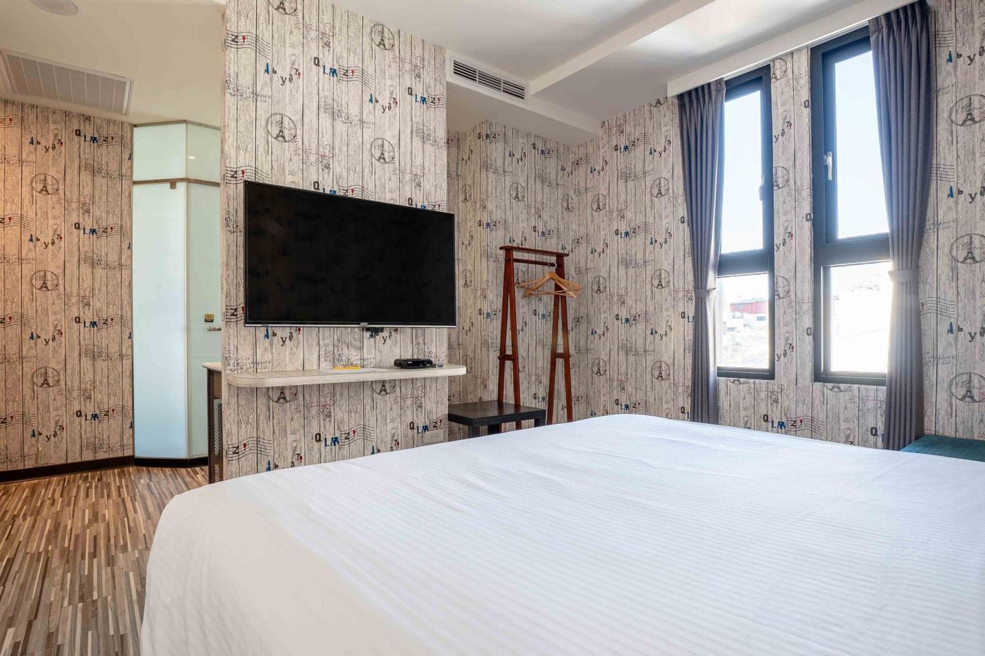 Check Inn Taichung Ziyou المظهر الخارجي الصورة