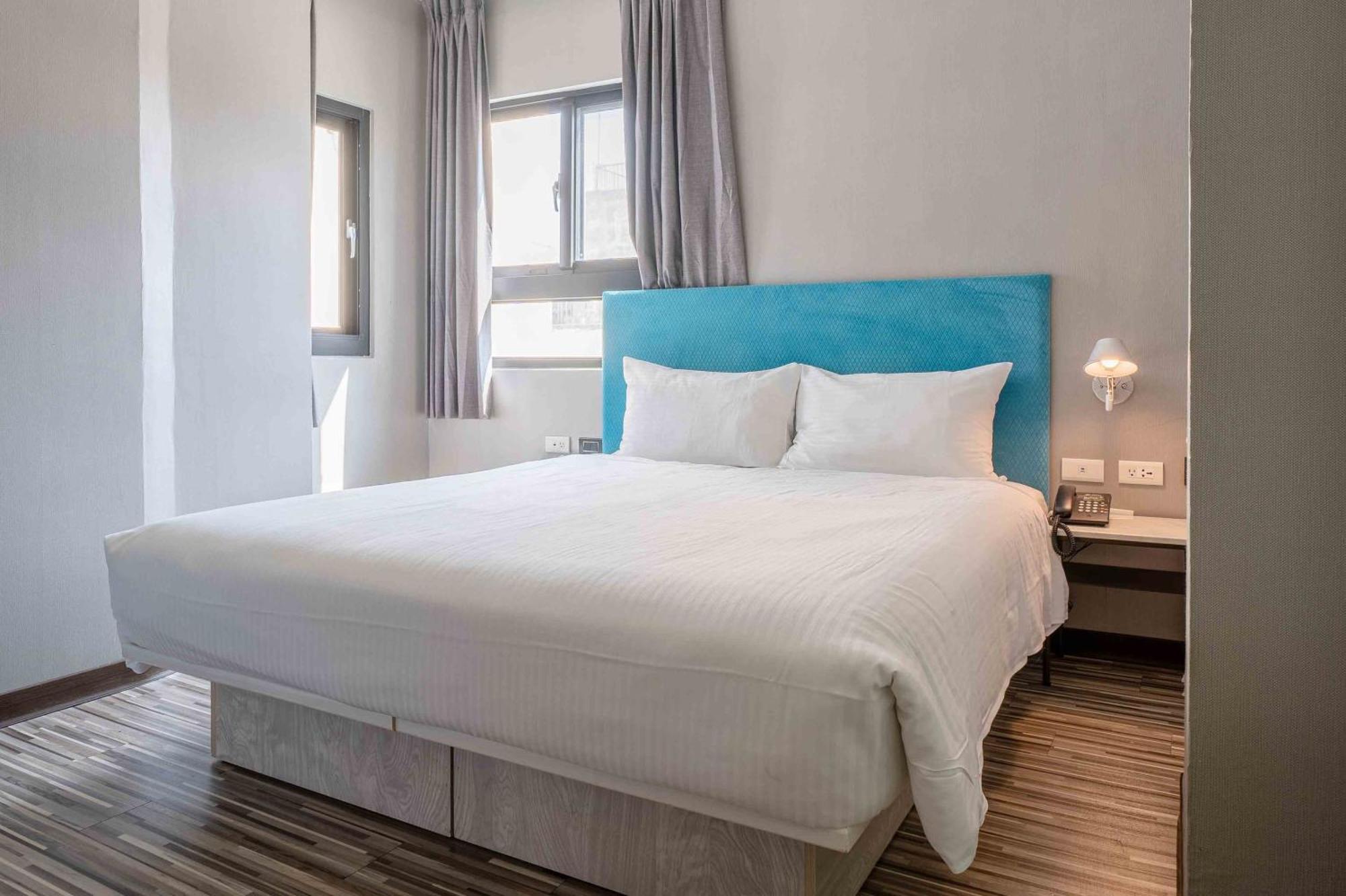 Check Inn Taichung Ziyou المظهر الخارجي الصورة