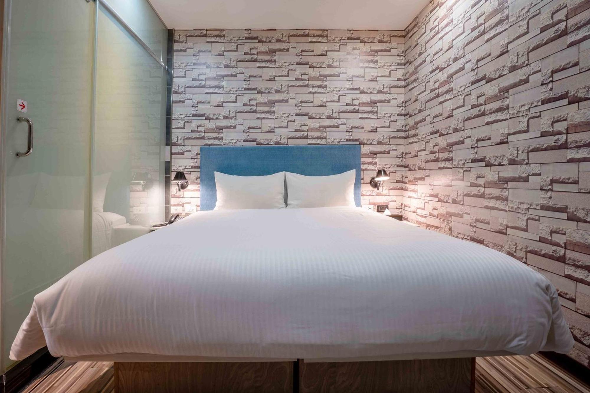 Check Inn Taichung Ziyou المظهر الخارجي الصورة
